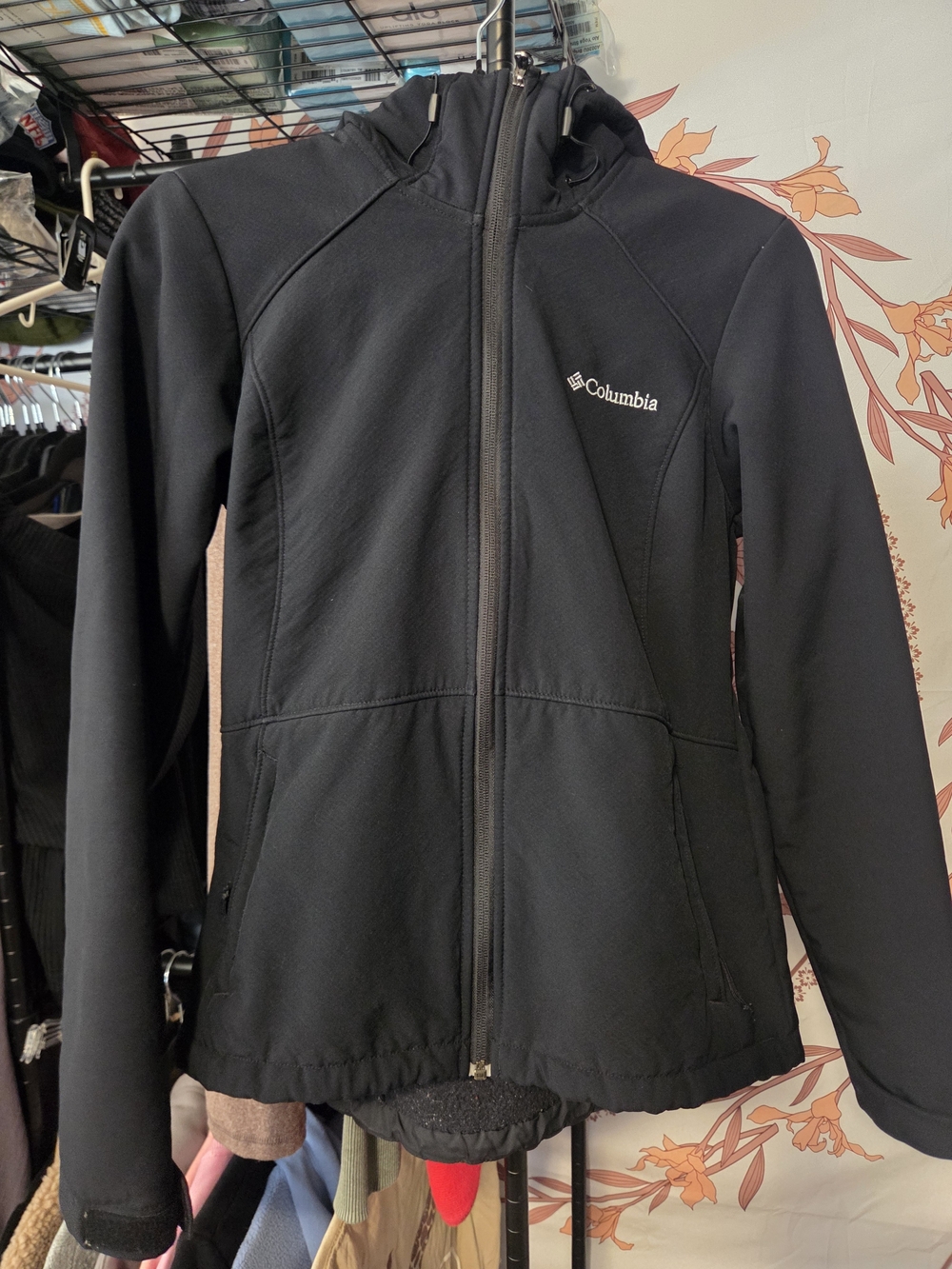 Columbia Women's Black Softshell Full-Zip Jacket